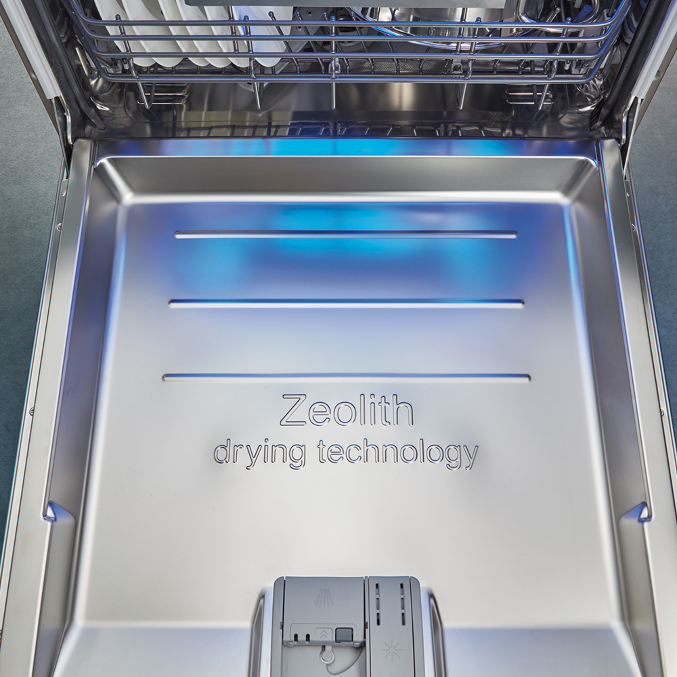 Zeolith Trocknen – Für glänzende Spülergebnisse bei EMELTEC Elektrotechnik in Pyrbaum