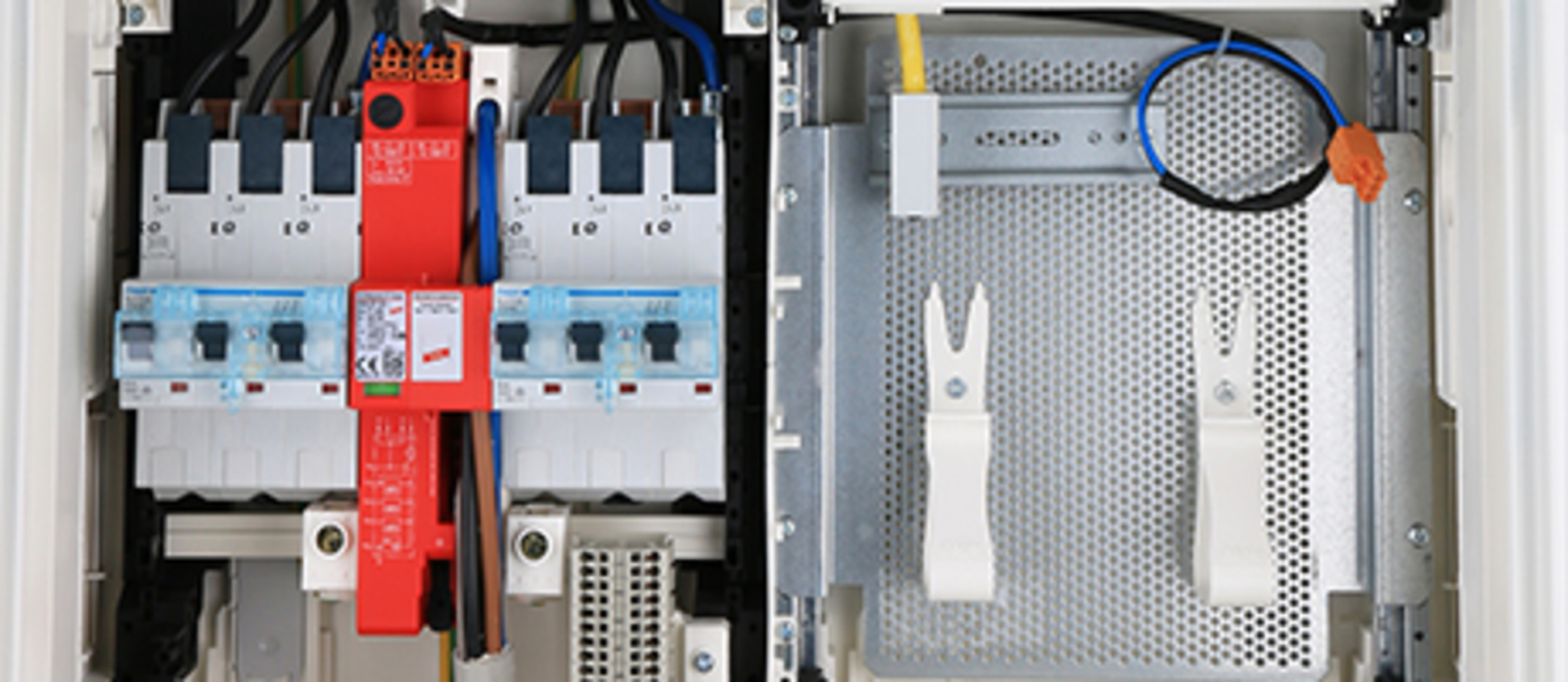 Hausanschluss, Zähler und Unterverteiler bei EMELTEC Elektrotechnik in Pyrbaum