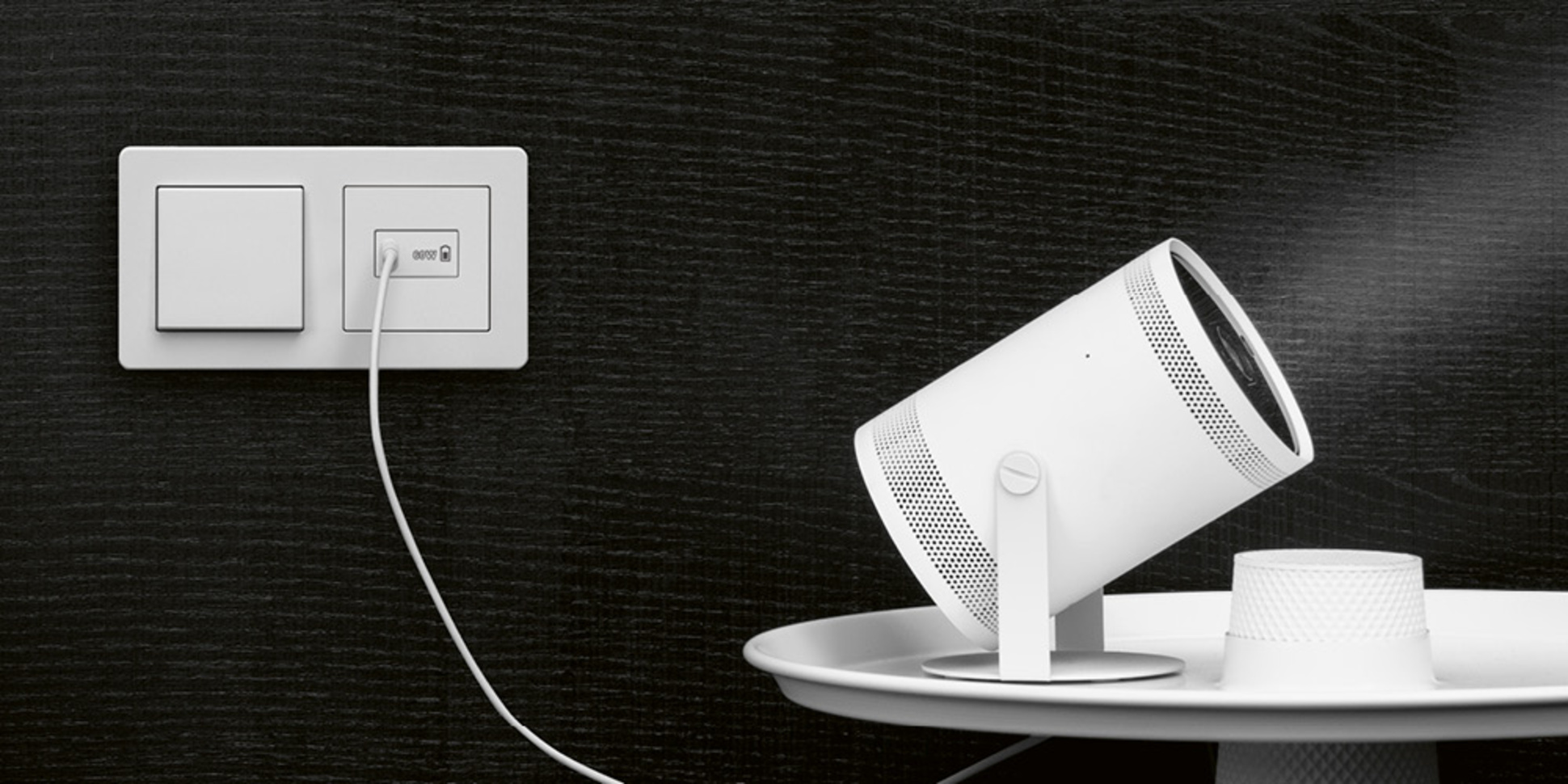 Ladegerät USB PD 60 bei EMELTEC Elektrotechnik in Pyrbaum